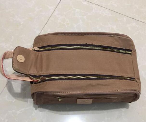 2019 Luxury-men travelling toilet bag designer women wash bag large capacity cosmetic bags makeup toiletry bag Pouch capacity cosmetic bags, Brown grid
2019 Luxury-men travelling toilet bag designer women wash bag large capacity cosmetic bags makeup toiletry bag Pouch capacity cosmetic bags, Brown grid