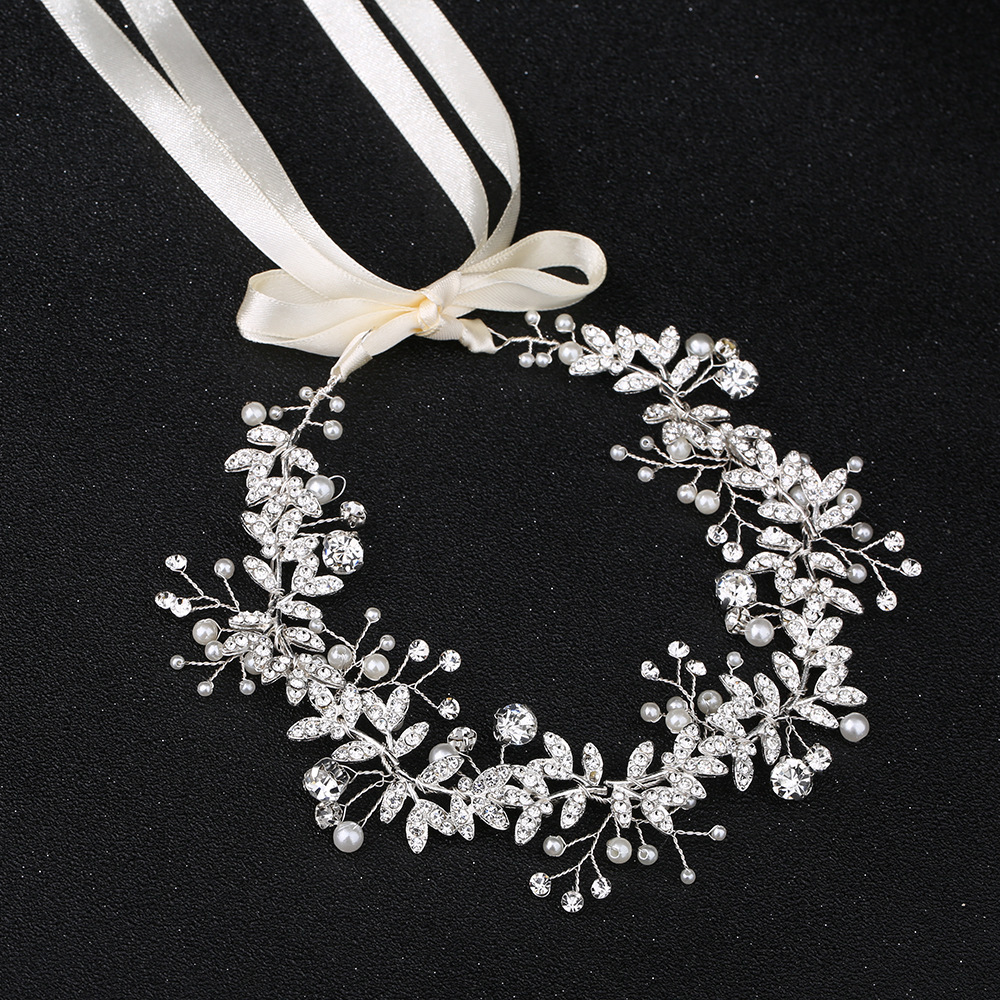 Bride Ornaments Wedding Dress Headwear Alloy Diamond Pearl Marry Hair Hoop Accessories Bridesmaid Hair Band
Bride Ornaments Wedding Dress Headwear Alloy Diamond Pearl Marry Hair Hoop Accessories Bridesmaid Hair Band