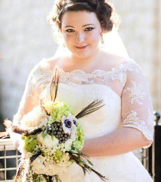 Plus Size A Line Wedding Dresses Half Sleeves 2019 Tea Length Sheer Tulle Appliques Romantic Bridal Gowns Scalloped Wedding Gowns
