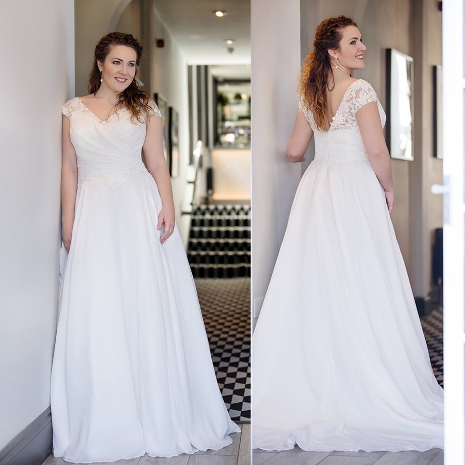 2020 Plus Size Wedding Dresses A Line Sweep Train V Neck Cap Sleeve Bohemian Wedding Dress Custom Made Chiffon Country Robes De Mariée, Silver
2020 Plus Size Wedding Dresses A Line Sweep Train V Neck Cap Sleeve Bohemian Wedding Dress Custom Made Chiffon Country Robes De Mariée, Silver