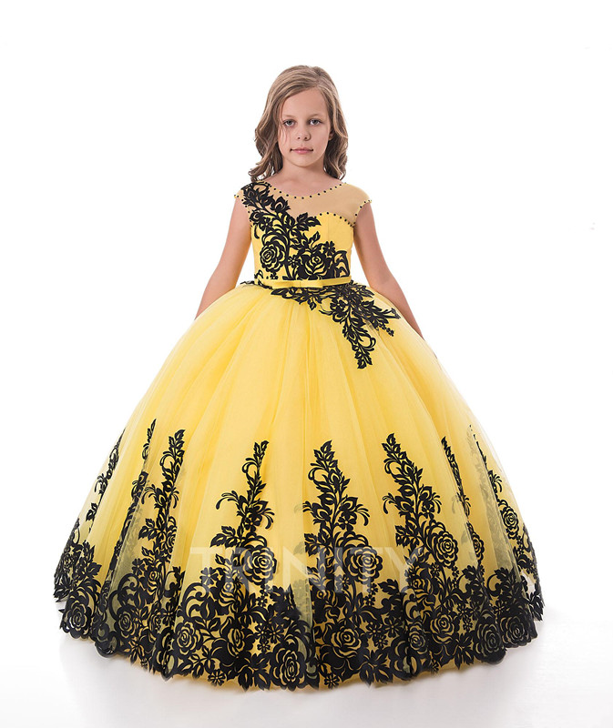 Bright Yellow Flower Girl Dresses Black Lace Applique Girls' Pageant Dresses Holidays Birthday Dress Skirt Custom Size Z36, Same as image
Bright Yellow Flower Girl Dresses Black Lace Applique Girls' Pageant Dresses Holidays Birthday Dress Skirt Custom Size Z36, Same as image