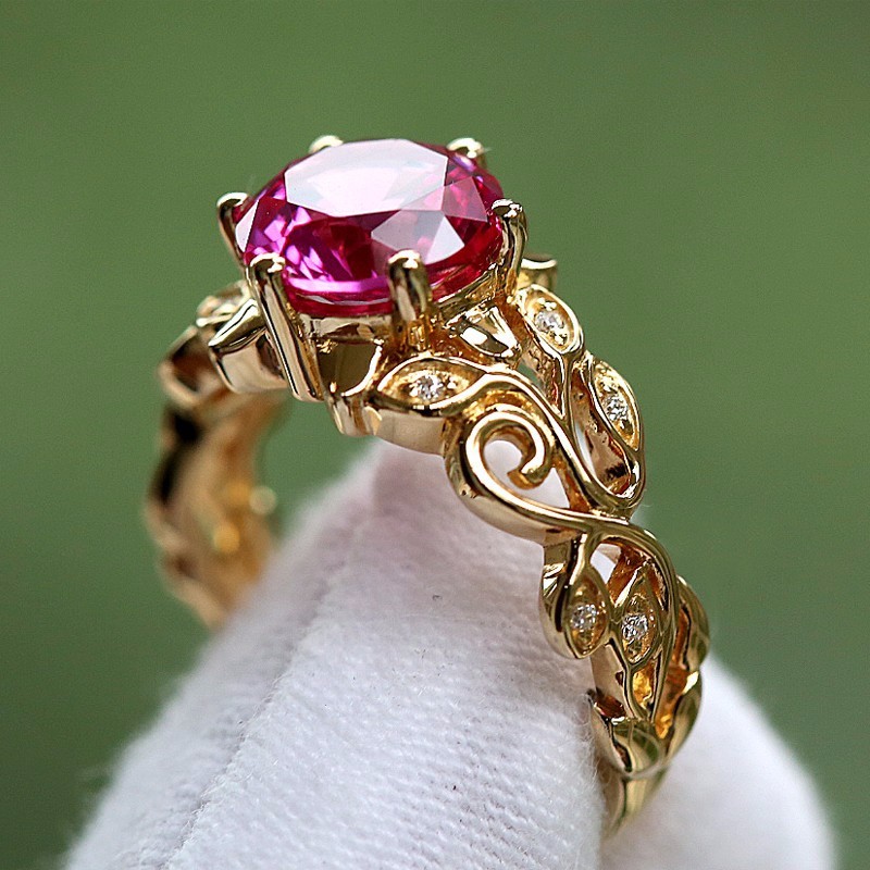 Luxury Pink Zircon Engagement Ring plated Gold Color Fashion Simple Pattern Women Finger Ring Jewelry for Wedding Party anel
Luxury Pink Zircon Engagement Ring plated Gold Color Fashion Simple Pattern Women Finger Ring Jewelry for Wedding Party anel