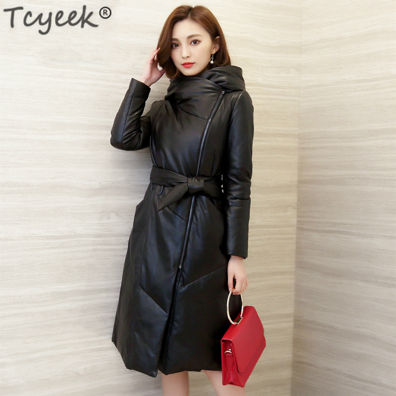 Tcyeek Natural Sheepskin Coat Female Genuine Leather Jacket Long Women Winter Down Parka Hooded Real Leather Jackets LWL1259, Black
Tcyeek Natural Sheepskin Coat Female Genuine Leather Jacket Long Women Winter Down Parka Hooded Real Leather Jackets LWL1259, Black