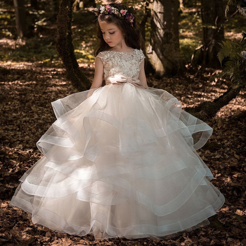 Flower Girl Dress Elegant Champagne Lace Appliqué Sleeveless Cascading Kids Pageant Gowns For Weddings First Communion Dresses