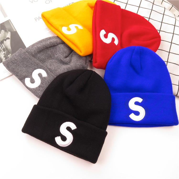 2019 new winter hats for women with knitted embroidered letters knitted hats for men casual with knitted letters couple hats, Multi
2019 new winter hats for women with knitted embroidered letters knitted hats for men casual with knitted letters couple hats, Multi