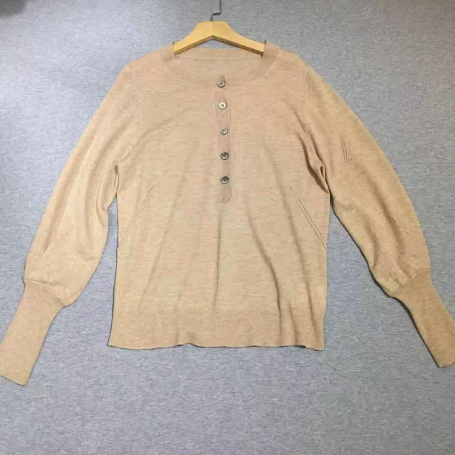 Camel COLOR CASHMIRE Jumper Round NECK WITH BUTTONS Front Long Puff Sleeves Fashion Sweaters 2020, Khaki
Camel COLOR CASHMIRE Jumper Round NECK WITH BUTTONS Front Long Puff Sleeves Fashion Sweaters 2020, Khaki