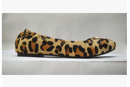 hot sale Moccasin Loafers Famous Dress Shoes Travel Prom Flats Metal Buckle Ballet Flats Women Sheepskin Genuine Leather Shoes with box, Black
hot sale Moccasin Loafers Famous Dress Shoes Travel Prom Flats Metal Buckle Ballet Flats Women Sheepskin Genuine Leather Shoes with box, Black