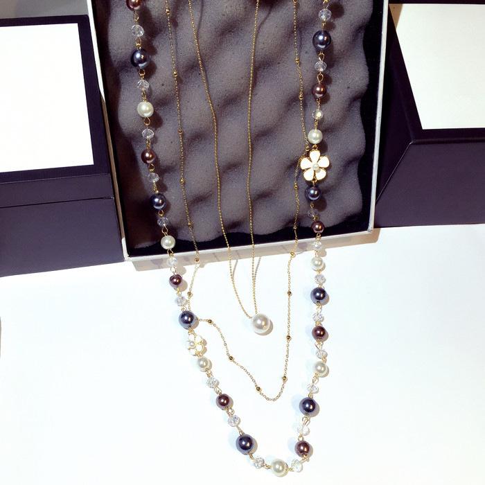 Wholesale- version classic style elegant flower crystals pearls long chian multi 3 layers fashion designer sweater statement necklace woman
Wholesale- version classic style elegant flower crystals pearls long chian multi 3 layers fashion designer sweater statement necklace woman