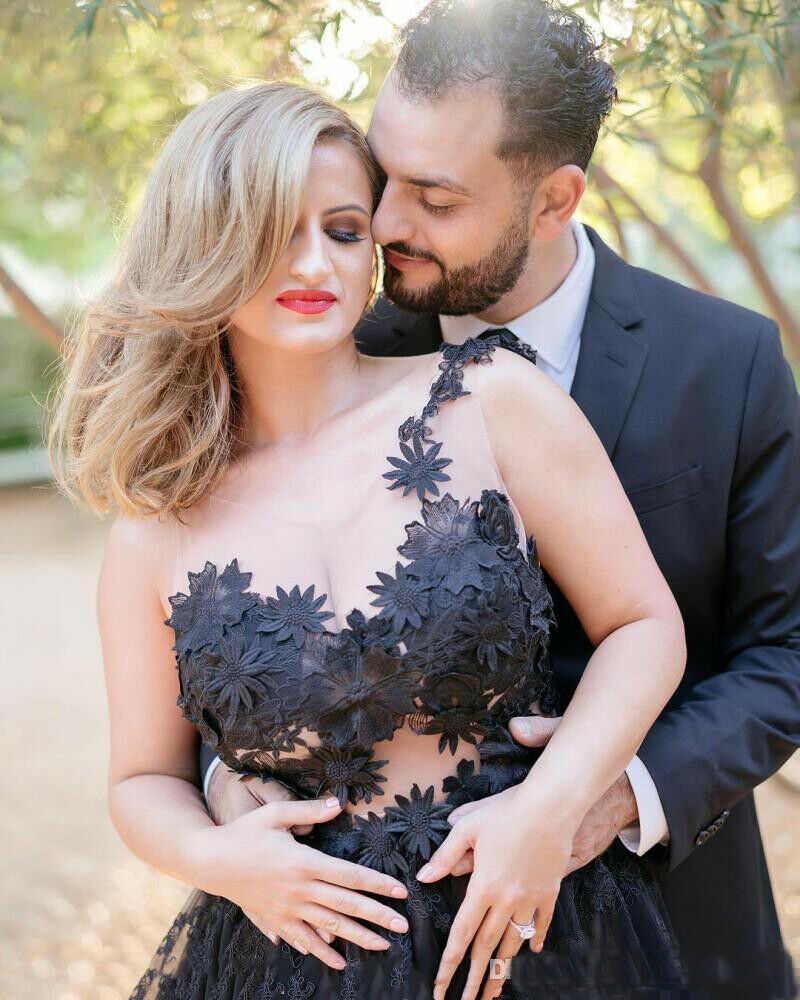 Gothic Black Lace Plus Size Appliques Wedding Dresses High Low Country Bridal Gown Backless Vestidos De Noiva Maternity Wedding Gowns Custom
