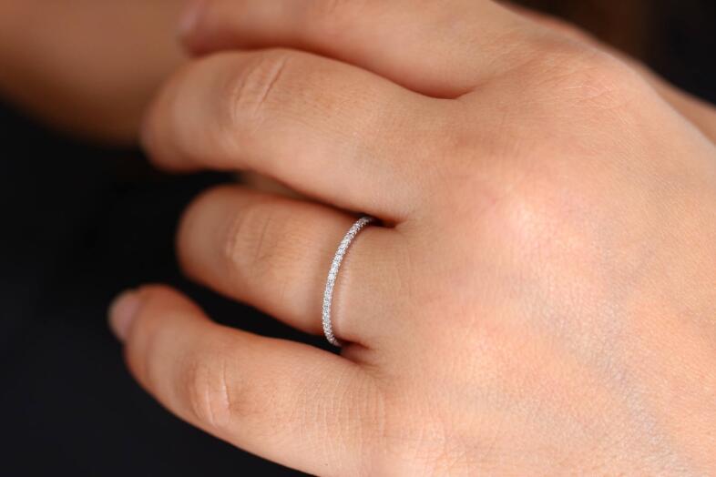 2020 New Arrival Simple Luxury Jewelry 925 Sterling Silver Full White Sapphire CZ Diamond SONA Gemstones Promise Women Wedding Band Ring Gif