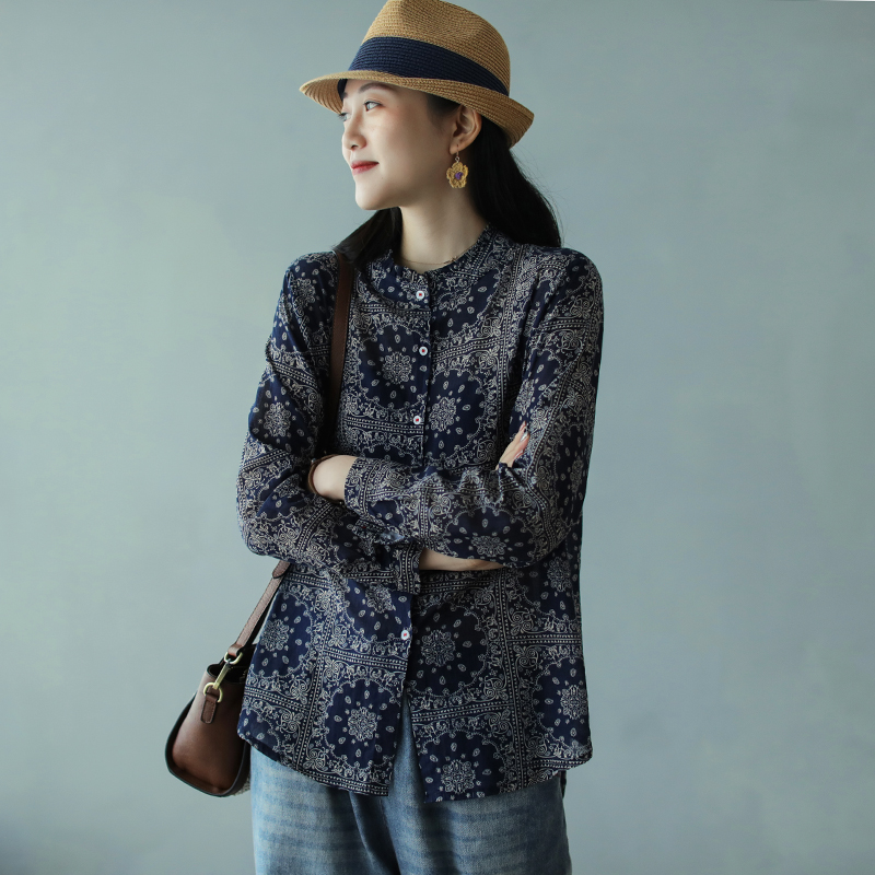 2020 Spring Blouse Retro Slim-type Women All-match Shirt Tops Cardigan Button Print Casual Ladies Tops New Blouse, Navy blue
2020 Spring Blouse Retro Slim-type Women All-match Shirt Tops Cardigan Button Print Casual Ladies Tops New Blouse, Navy blue
