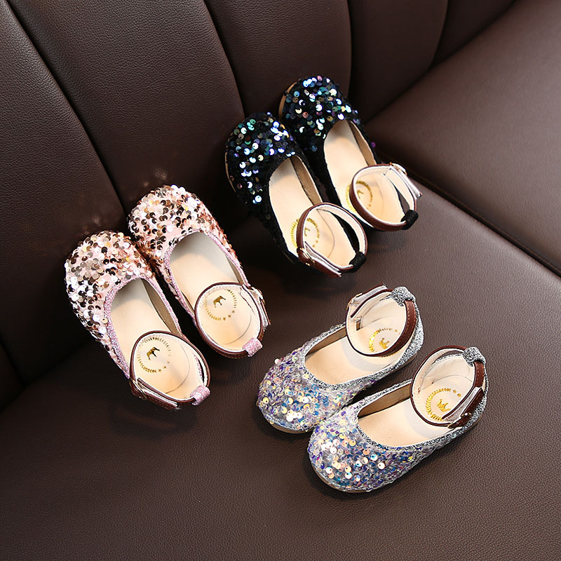 2020 Sandals for Girls Summer Children Kids Baby Girls Crystal Princess Sandals wedding shoes dance shoes, Black
2020 Sandals for Girls Summer Children Kids Baby Girls Crystal Princess Sandals wedding shoes dance shoes, Black