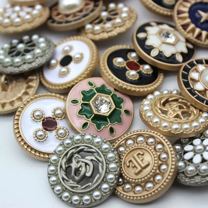 18mm 23 mm 25mm Round Metal Acrylic Diamond Buttons Woolen Coat Suit Coat Dresses Button For Clothing Decoration Button
18mm 23 mm 25mm Round Metal Acrylic Diamond Buttons Woolen Coat Suit Coat Dresses Button For Clothing Decoration Button