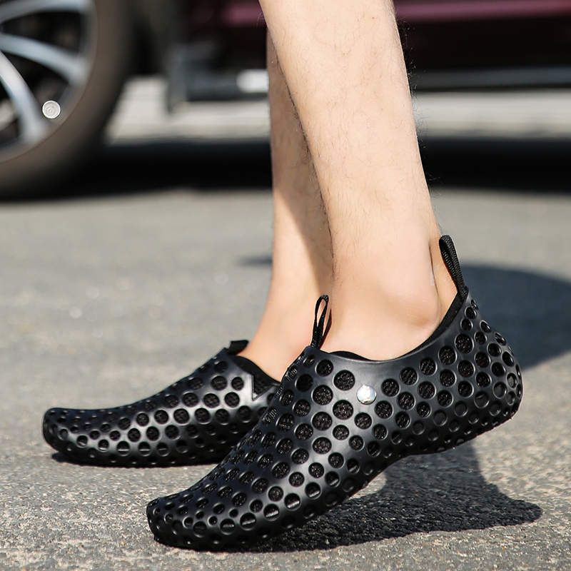 Hot Sale-Men's Hole Shoes Men's Beach Shoes Women's Casual Baotou Sandals Summer Sandals Korean Couples Tide 2026