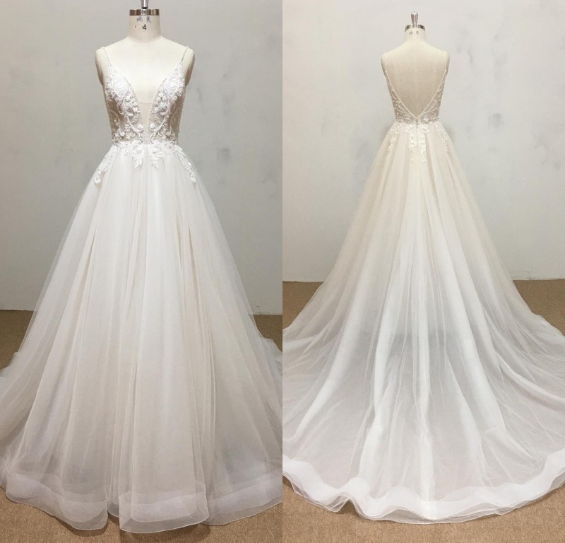 Bohemian A Line Luxury Wedding Dresses Tulle Lace Applique Pears Formal Dress Spaghetti Sleeveless Backless Sweep Train Bridal Gowns, Fuchsia
Bohemian A Line Luxury Wedding Dresses Tulle Lace Applique Pears Formal Dress Spaghetti Sleeveless Backless Sweep Train Bridal Gowns, Fuchsia