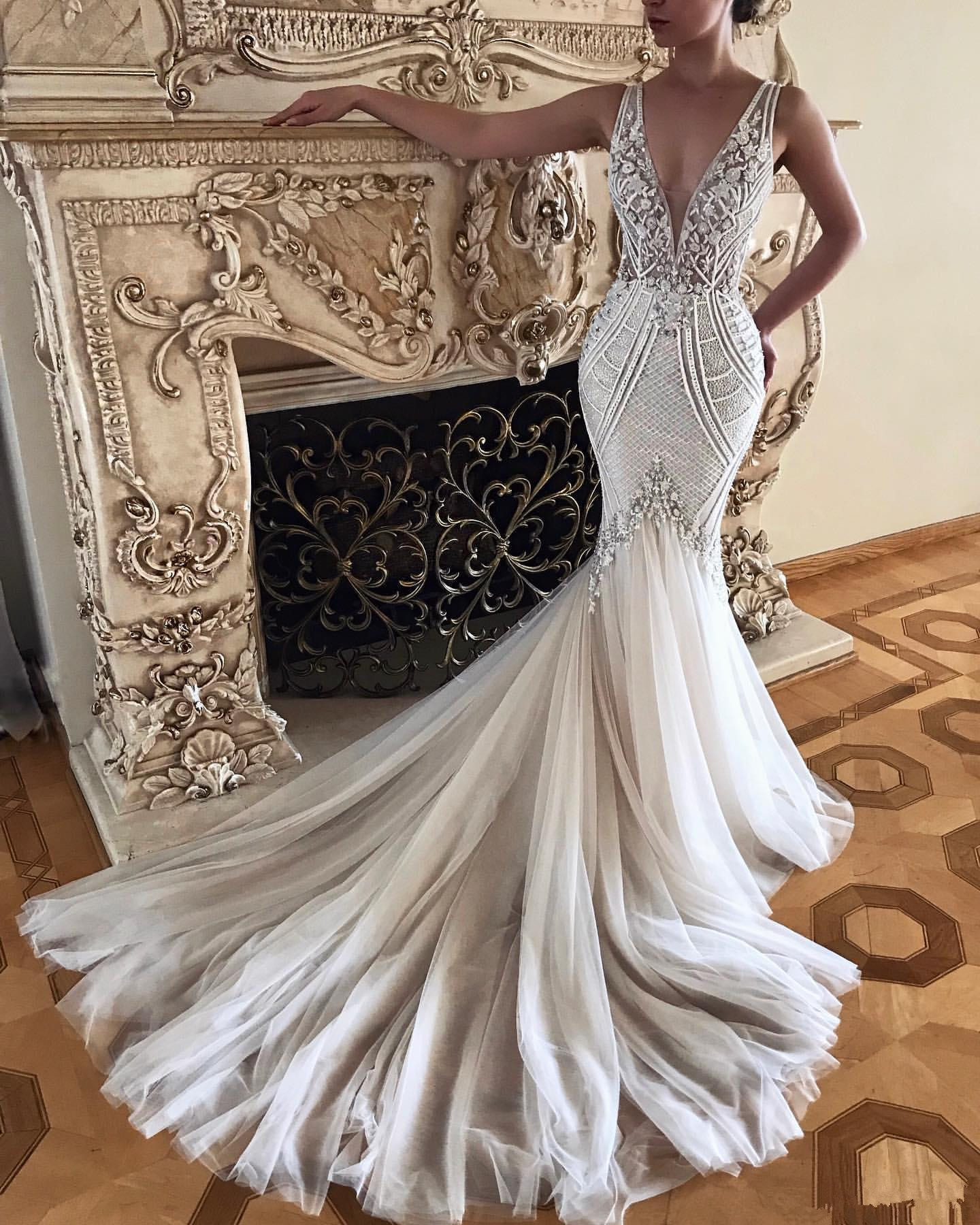 Arabic Vintage Mermaid Wedding Dresses Sexy Deep V Neck Lace Beaded Bridal Gowns Custom Made Tulle Beach Wedding Dress