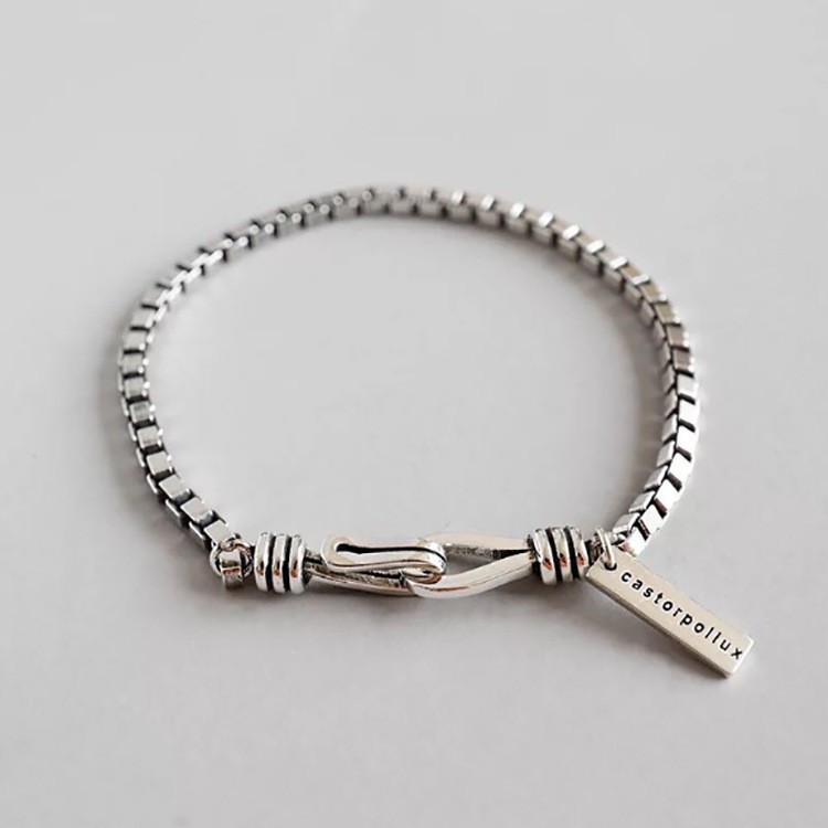 korean 925 silver simple retro bracelet chain long english tag bracelet ins net red man womanoriginal home bohemian old school fishion, Golden;silver
korean 925 silver simple retro bracelet chain long english tag bracelet ins net red man womanoriginal home bohemian old school fishion, Golden;silver