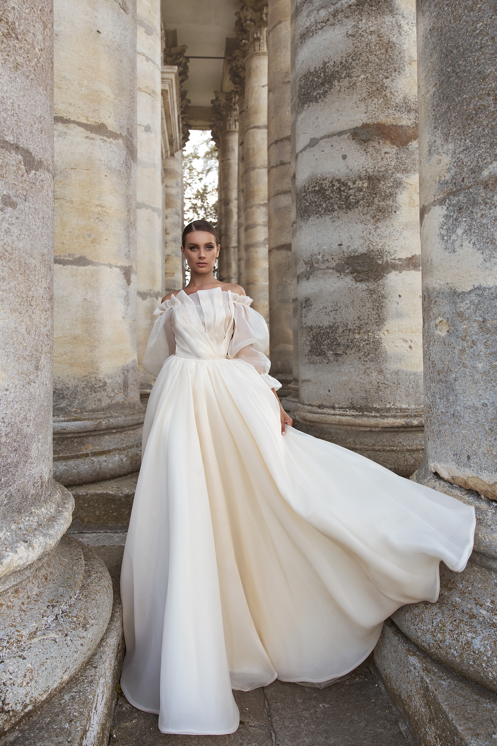 Modest Satin 2020 Wedding Dresses Off The Shoulder Long Sleeve Bridal Gowns Sweep Train Wedding Dress robe de mariée