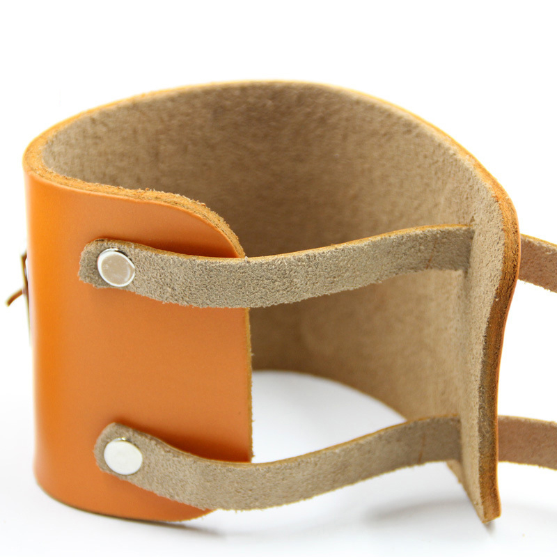 1 Pair Cow Leather Wrist Brace Weight Lifting Wrist Protector Crossfit Grips Barbell Press Wristguard Pull Up Gym Wristband T191230