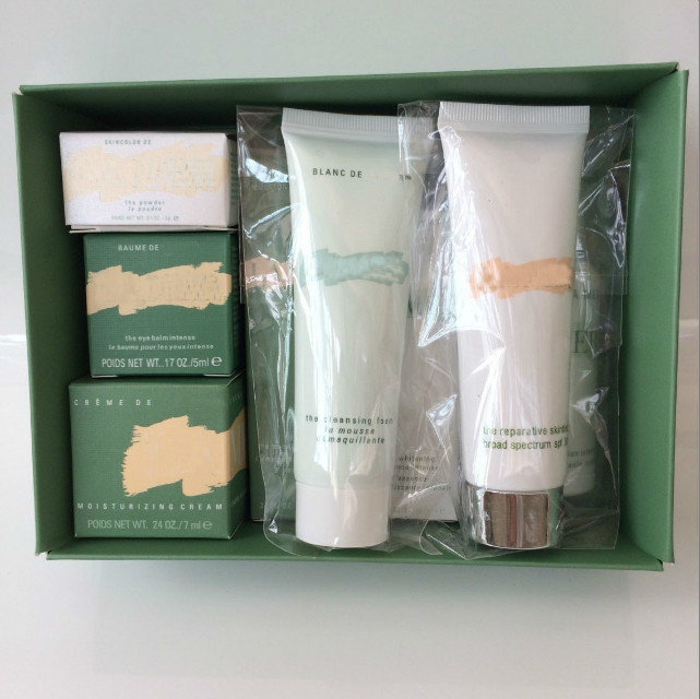 8 in 1 skin care Set face eye care moisturizing soft cream lotion the eye balm intense sets & kits 8pcs in one box
8 in 1 skin care Set face eye care moisturizing soft cream lotion the eye balm intense sets & kits 8pcs in one box