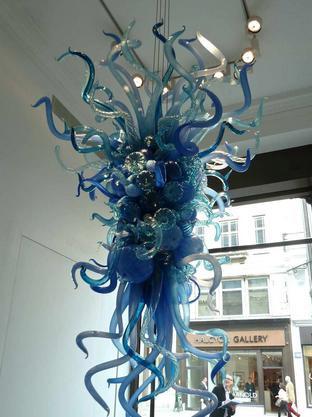 New Arrival Flower Art Design Hand Blown Glass Chandelier Lighting Lobby Entrance Europe Style Decorative Pretty Chandelier with LED Bulbs
New Arrival Flower Art Design Hand Blown Glass Chandelier Lighting Lobby Entrance Europe Style Decorative Pretty Chandelier with LED Bulbs