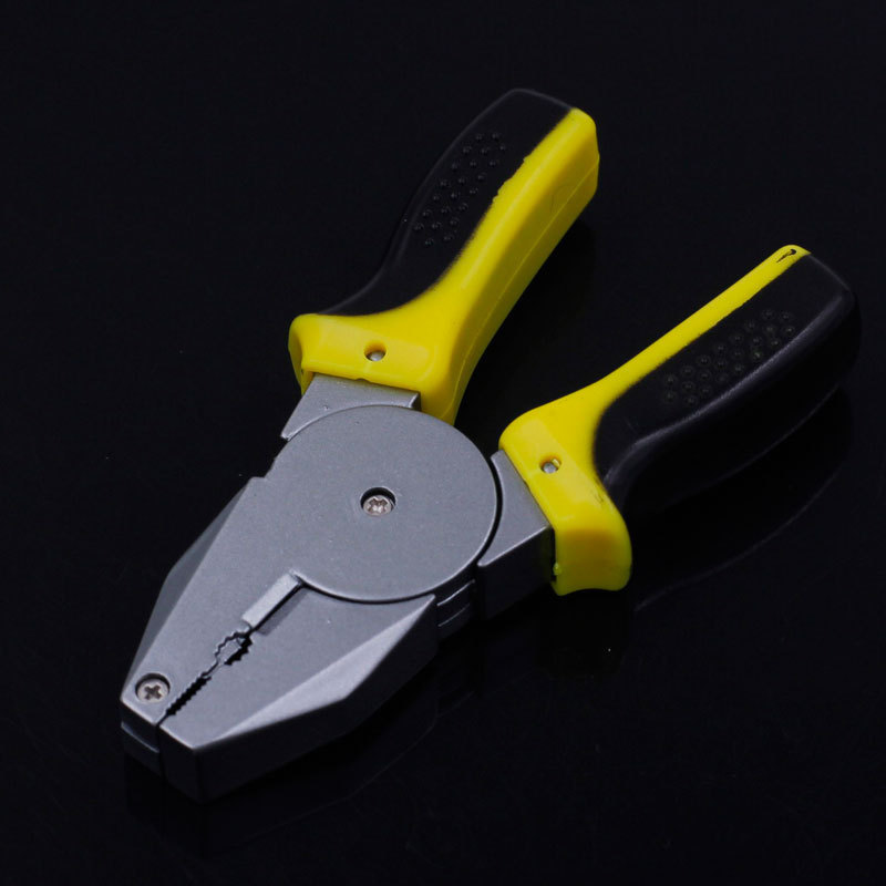 New Arrival Creative Portable Mini Pliers Shape Cartoon Cigarette Lighter Refillable Butane Ornaments Gift Torch Without Oil Gas W260202