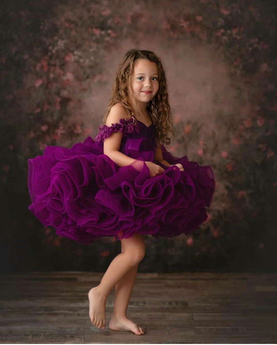 Lovely Puffy Ball Gown Girls Pageant Dresses Lace Off Shoulder Tiered Ruffles Party Birthday Gowns wer Girl Dress For Weddings