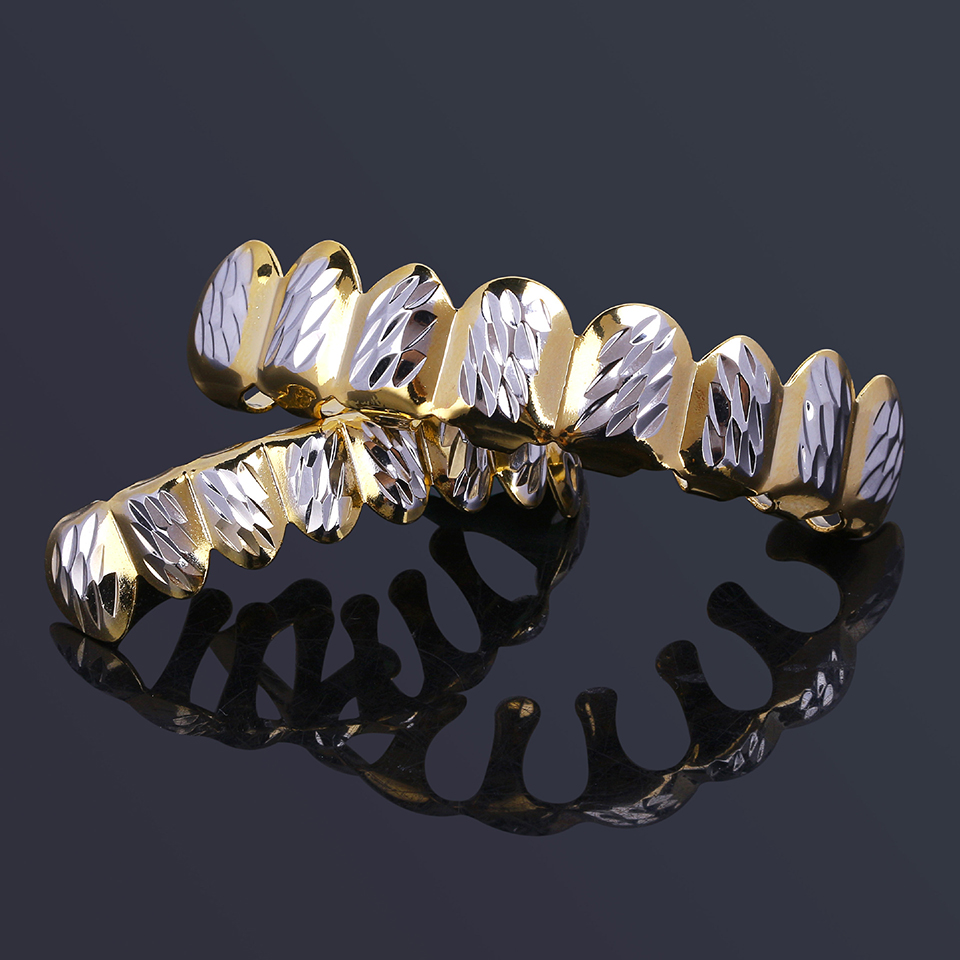 18K Real Gold Hammered Teeth Fang Grillz Punk Hip Hop Vampire Dental Mouth Grills Brace Tooth Cap Rapper Jewelry for Cosplay Costume Party Halloween G
