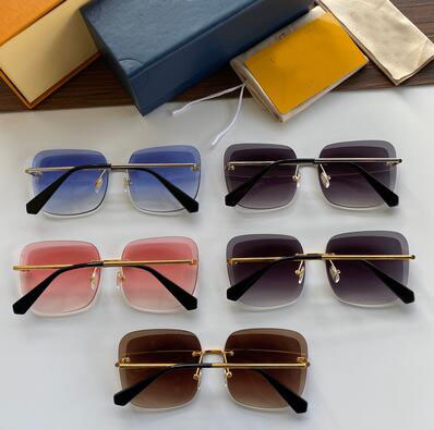 Top Sunglasses Women Luxury Designer Retro Vintage Sun Glasses Female Kim Kardashian Sunglasses Clear Glass With Box
Top Sunglasses Women Luxury Designer Retro Vintage Sun Glasses Female Kim Kardashian Sunglasses Clear Glass With Box
