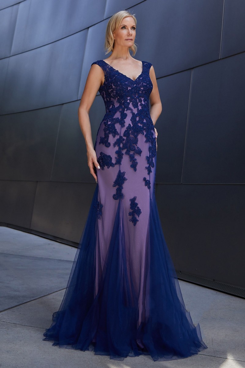 Elegant V Neck Mermaid Mother of the Bride Dresses Lace Appliqued Plus Size Wedding Guest Dress Cheap Blue Evening Gowns