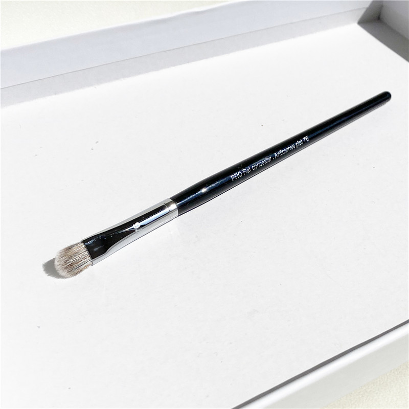 pro flat concealer brush 76 professional precision concealer makeup brush
