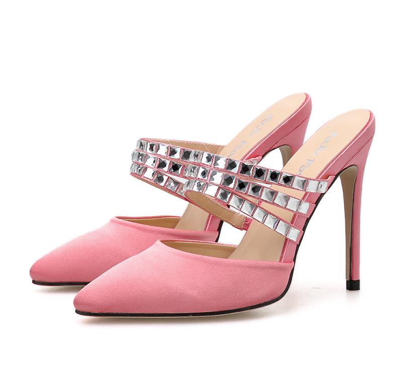 with box size 5 to 41 adorable rhinestone wedding shoes pink black fashion luxury designer women shoes
with box size 5 to 41 adorable rhinestone wedding shoes pink black fashion luxury designer women shoes