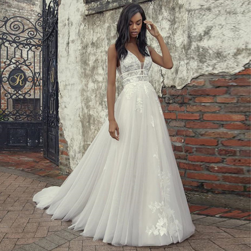Lace Stunning Appliqued Beach Wedding Dresses Deep V Neck A E Bohemian Bridal Gowns Sweep Train Tulle Robe De Mari E
