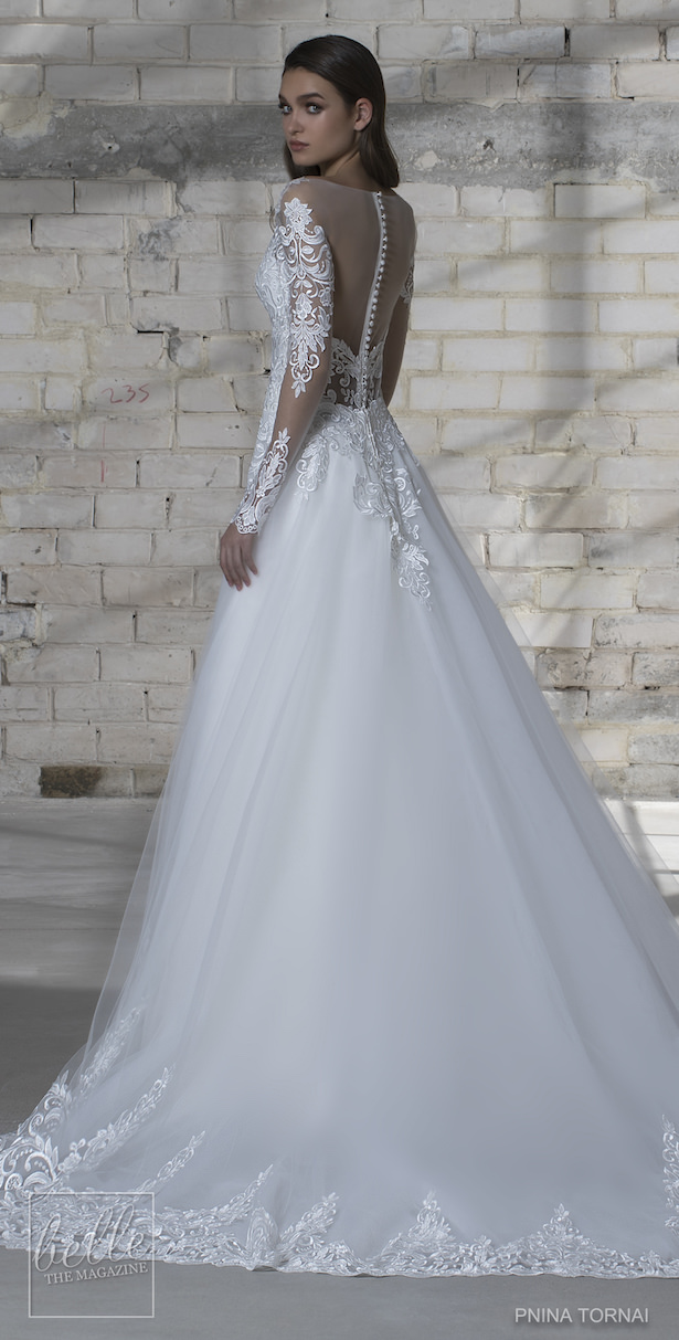 2019 Gorgeous Mermaid Wedding Dresses With Detachable Train Deep V Neck Lace Wedding Dress Appliques Button Long Sleeve Country Bridal Gowns