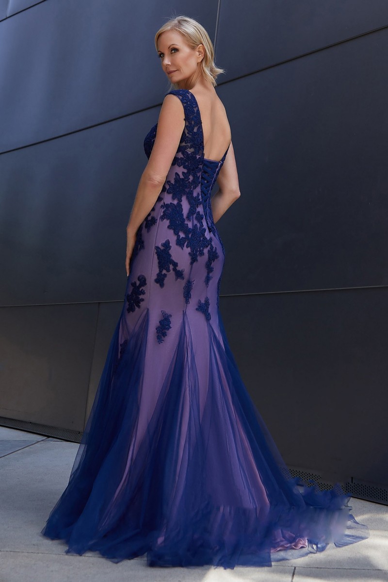 Elegant V Neck Mermaid Mother of the Bride Dresses Lace Appliqued Plus Size Wedding Guest Dress Cheap Blue Evening Gowns