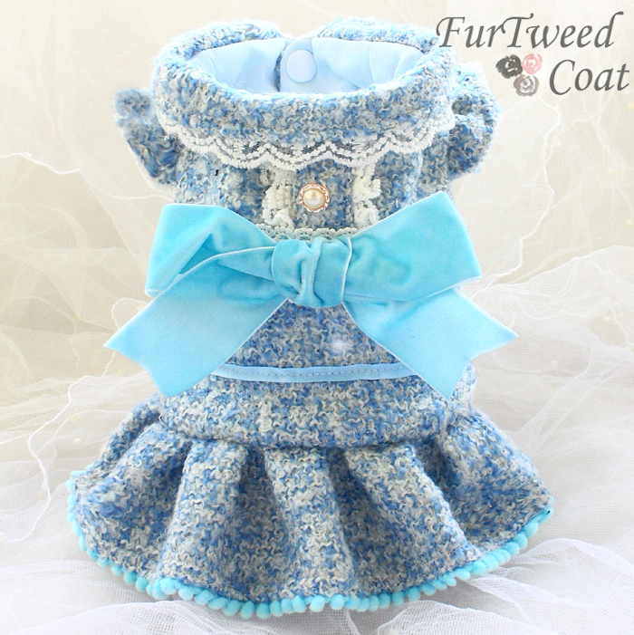 Free shipping handmade luxurious dog clothes Paris sky blue thickened gold thread tweed velvet bow dog coat dress winter chien
Free shipping handmade luxurious dog clothes Paris sky blue thickened gold thread tweed velvet bow dog coat dress winter chien