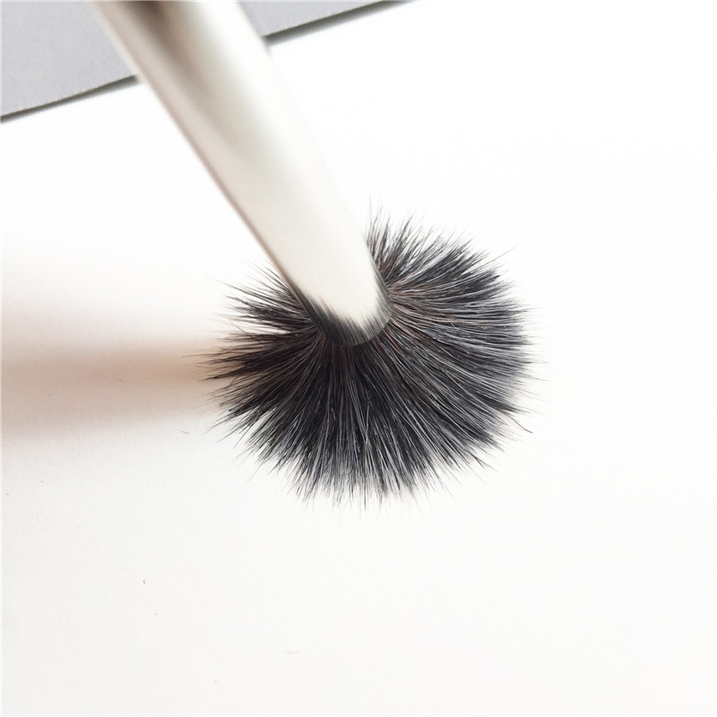 Duo Fibre Tapered Blending Brush 286 - Very-Soft Bristle Eyeshadow blending Highlighting Brush - Beauty Makeup Blender Tools