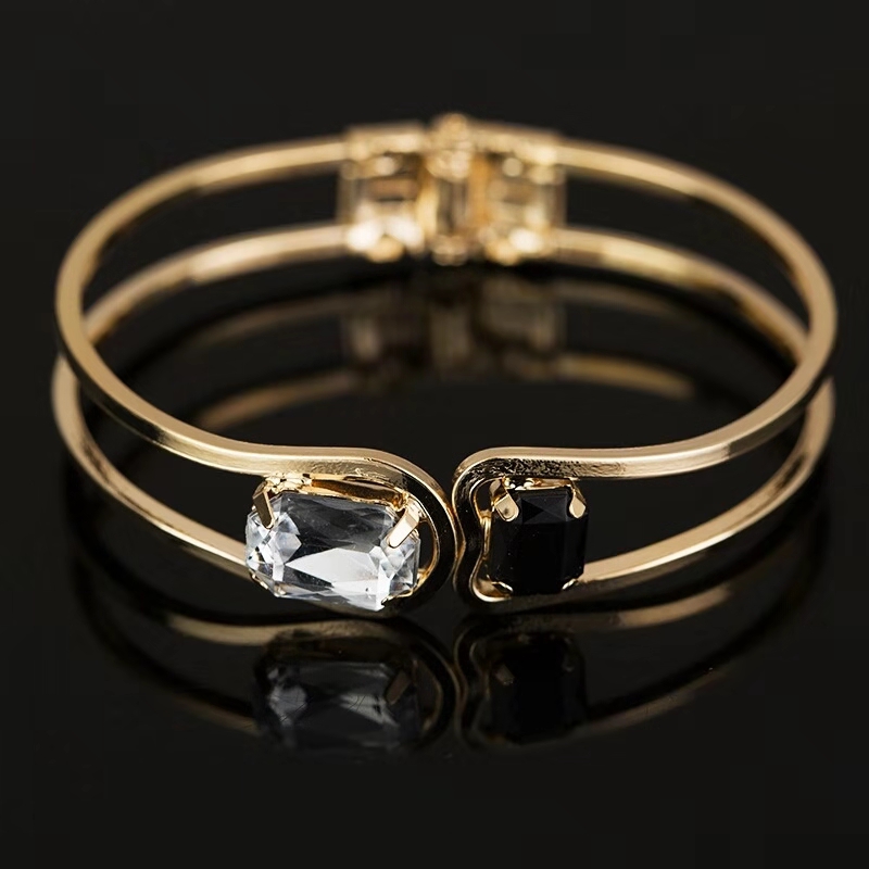 black white gem cuff bracelet for women luxury designer gold gemstone cuffs bracelets wedding engagement statement jewelry birthday gifts
black white gem cuff bracelet for women luxury designer gold gemstone cuffs bracelets wedding engagement statement jewelry birthday gifts