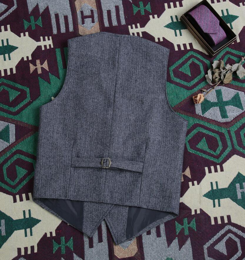2020 Modest Dark Gray Groom Vests Wool Herringbone Tweed Vests Groomsmen Attire Mens Suit Vest Prom Wedding Party Blazers Waistcoat