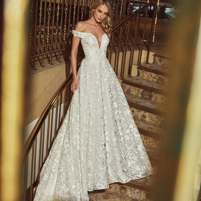 Calla Blanche 2020 Dresses Sleeveless Off Shoulder Lace Boho Bridal Gowns Covered Button Back A Line Beach Wedding Dress Custom 0505