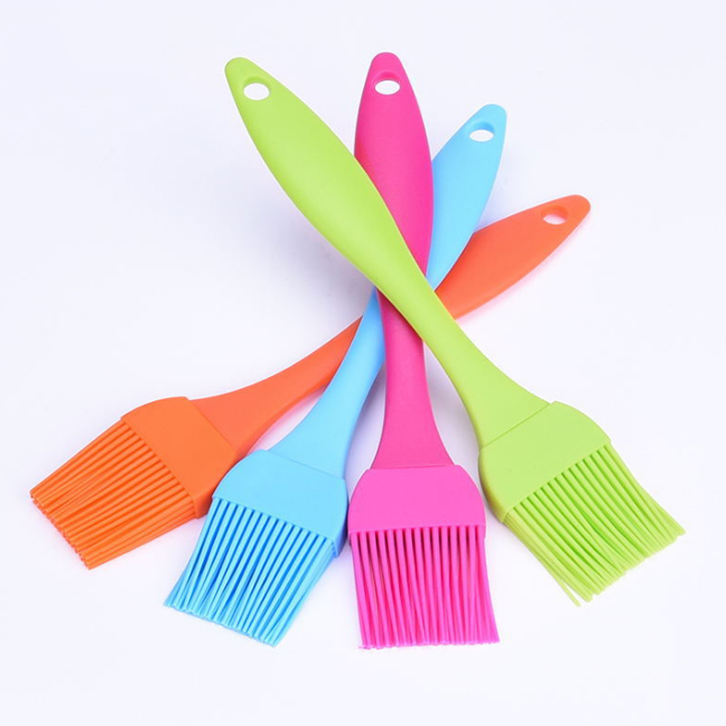 Grill Oil Brushes Tool Heat Resisting Silicone Cleaning Basting Oil Brush Barbecue Cooking Brushes Tools for kitchen, 1pcs
Grill Oil Brushes Tool Heat Resisting Silicone Cleaning Basting Oil Brush Barbecue Cooking Brushes Tools for kitchen, 1pcs