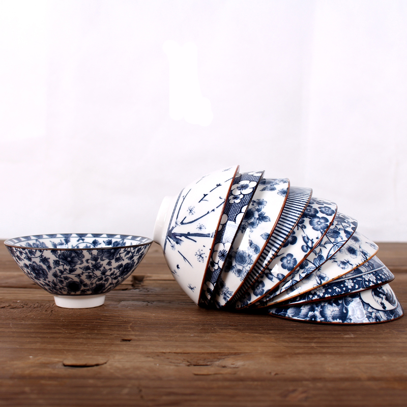 2019 hot sale Blue and white porcelain tea Cup 1pcs,Kung Fu Teacup,Chinese style pattern ceramic teacups,Tea set accessories
2019 hot sale Blue and white porcelain tea Cup 1pcs,Kung Fu Teacup,Chinese style pattern ceramic teacups,Tea set accessories
