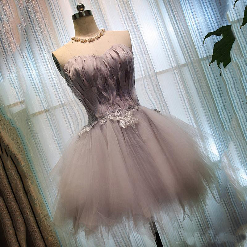Glamorous Short Prom Dresses Sweetheart Feather Applique Crystal Evening Party Gowns Vestido De Festa Cocktail Party Gowns