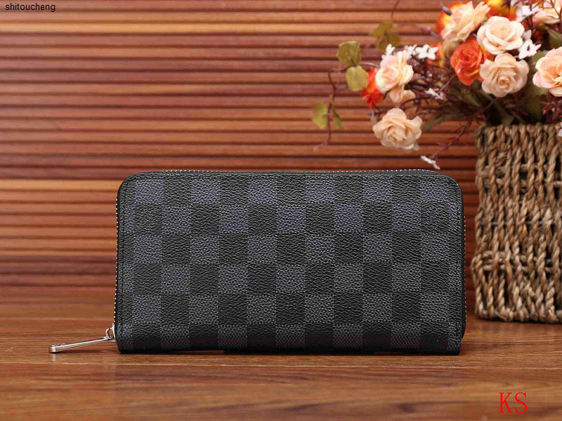 BOCT A8 Single zipper WALLET stylish way to carry around money cards and coins famous design men leather purse card holder long business2, Red;black
BOCT A8 Single zipper WALLET stylish way to carry around money cards and coins famous design men leather purse card holder long business2, Red;black