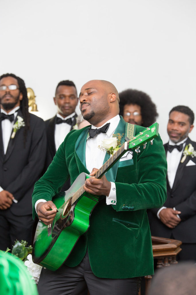 Green Velvet Groom Wedding Tuxedos Plus Size Shawl Lapel Men Suits Formal One Pieces Prom Blazer Jacket Suit