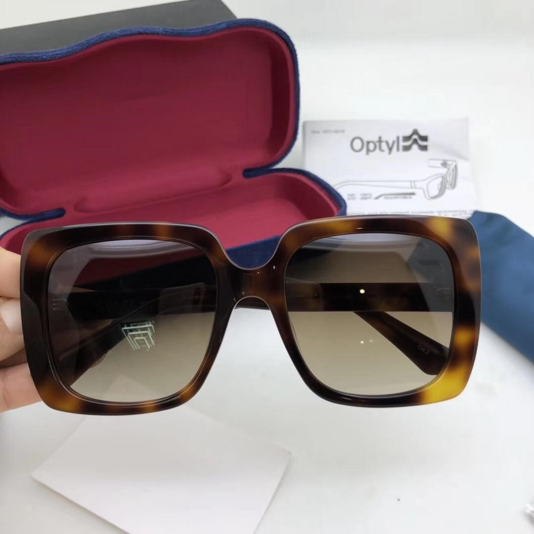 Luxury Designer Women Sunglasses 0418 square frame simple Solid color style top quality selling Glasses UV400 protection eyewear with box
Luxury Designer Women Sunglasses 0418 square frame simple Solid color style top quality selling Glasses UV400 protection eyewear with box