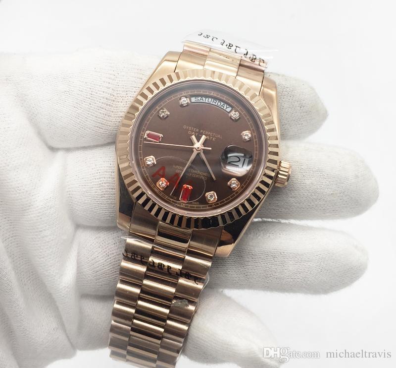 asian2813 automatic movement 40MM Big diamonds Rose case sapphire watch RO DAYDATE 228206 316L original strap wristwatch, Make waterproof 50m
asian2813 automatic movement 40MM Big diamonds Rose case sapphire watch RO DAYDATE 228206 316L original strap wristwatch, Make waterproof 50m