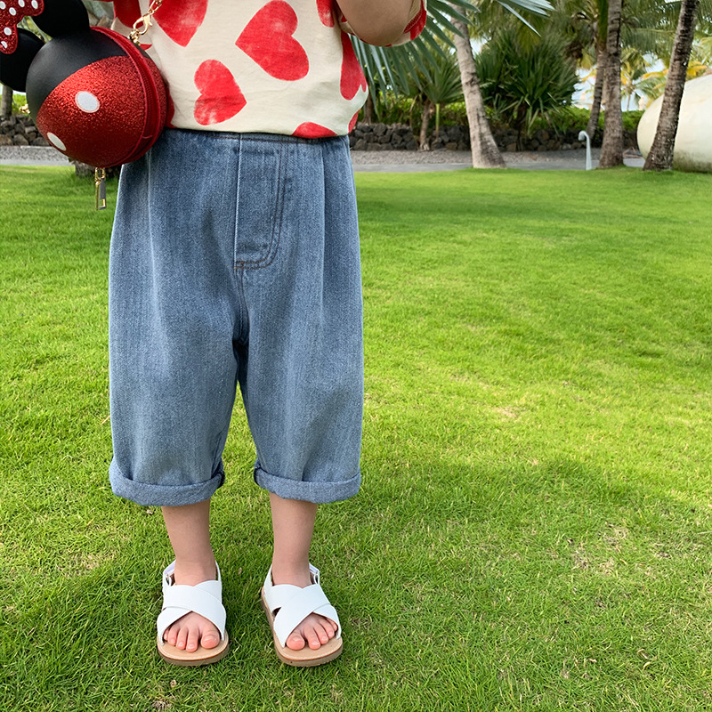 Summer Korean style loose thin denim pants for boys and girls solid color oversized cute jeans, As pic
Summer Korean style loose thin denim pants for boys and girls solid color oversized cute jeans, As pic