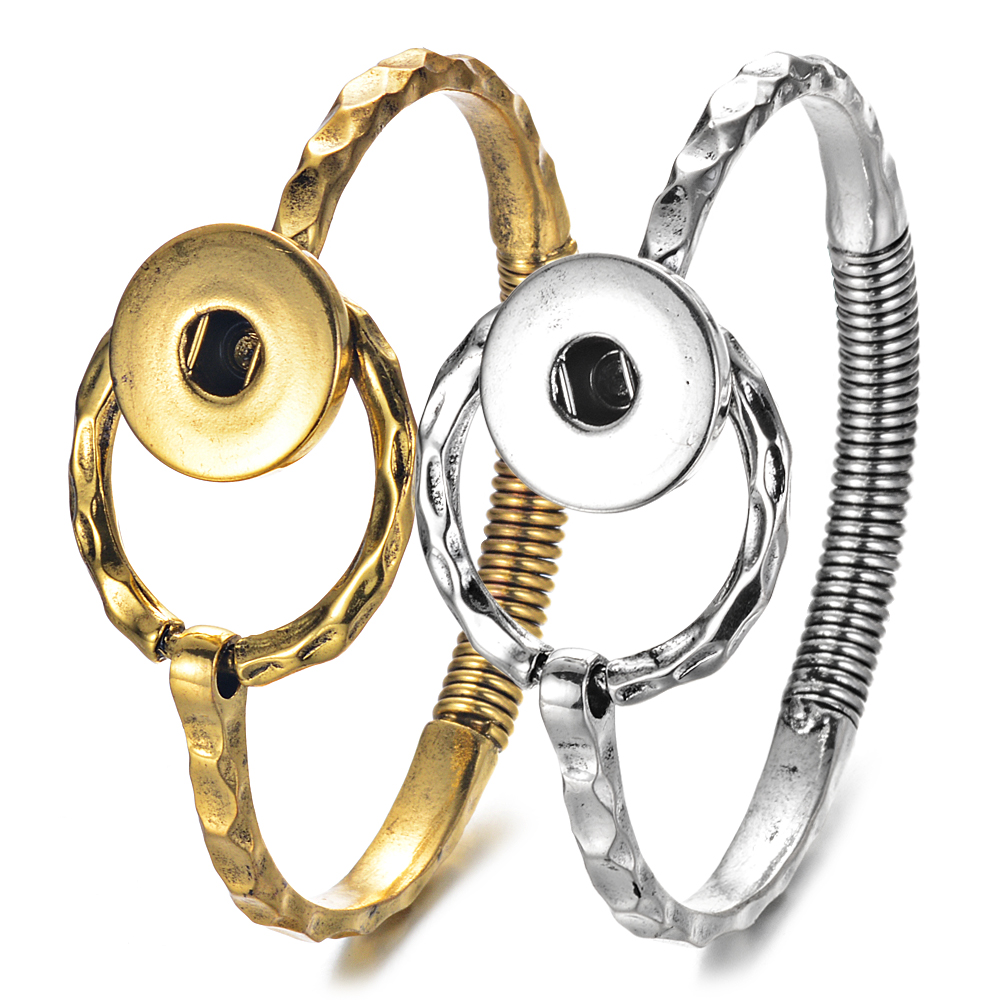 10pcslot New Vintage Snap Bangle Women Interchangeable Jewelry with Circle Ring Link fit 18mm Snap Button NN72410
10pcslot New Vintage Snap Bangle Women Interchangeable Jewelry with Circle Ring Link fit 18mm Snap Button NN72410