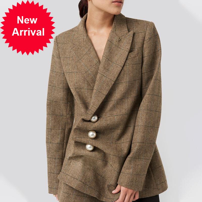 Brand Vintage 2019 Winter Women Tide Asymmetrical Design Plaid Irregularly Ruffled Large Pearl Woolen Blazer Coat Clothes Tops, As pic 
Brand Vintage 2019 Winter Women Tide Asymmetrical Design Plaid Irregularly Ruffled Large Pearl Woolen Blazer Coat Clothes Tops, As pic